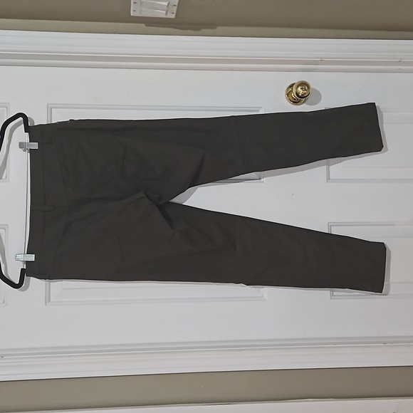 Lululemon ABC Pant Skinny - Picture 8 of 9